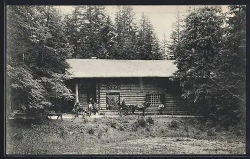 AK Linderhof, Hundinghütte mit Kutsche