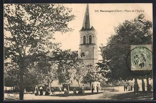 AK Marmagne, Place de l`Église avec des villageois sous les arbres