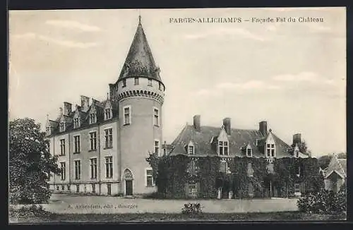 AK Farges-Allichamps, Facade Est du Château