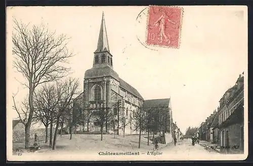 AK Châteaumeillant, l`église et la rue adjacente