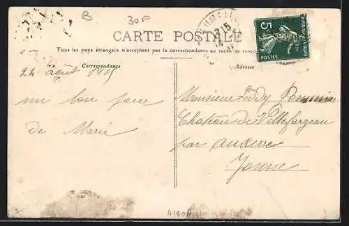 AK Châteaumeillant, Château de Lavilas entouré de pâturages