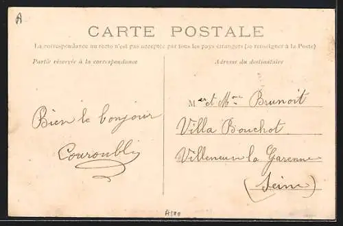 AK Le Guétin, Vue latérale du Pont suspendu sur l`Allier