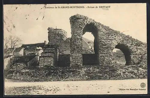 AK Drevant, Ruines anciennes et arcades historiques