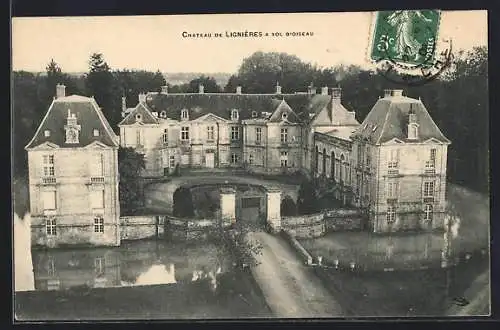 AK Lignières, Vue aérienne du Château entouré de douves