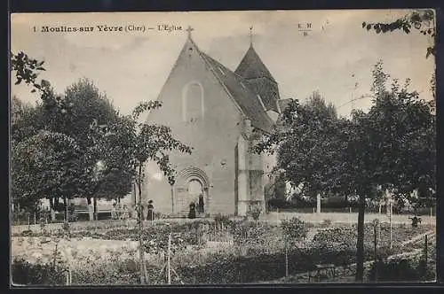 AK Moulins-sur-Yèvre, L`église et le jardin environnant