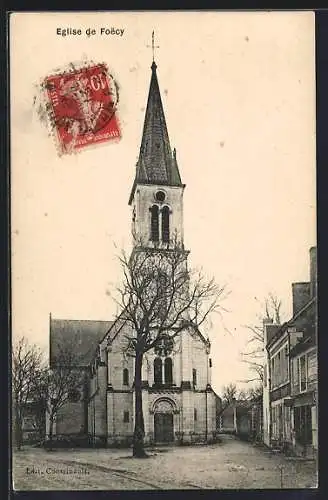 AK Foëcy, Église de Foëcy et rue adjacente