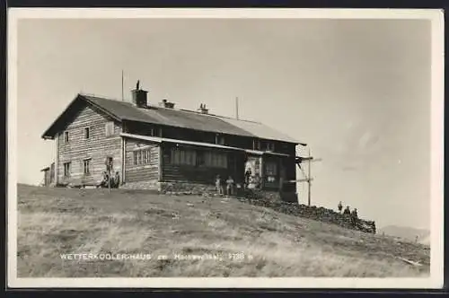 AK Wetterkogler-Haus, Berghütte am Hochwechsel, mit Wanderern