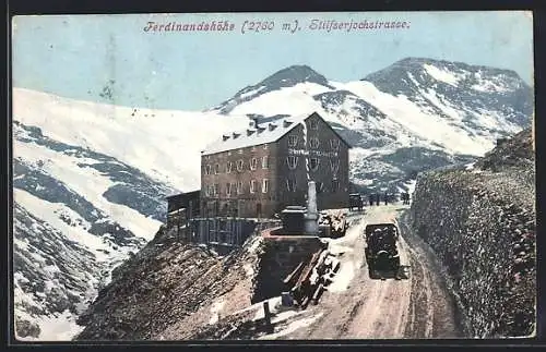 AK Ferdinandshöhe an der Stilfserjochstrasse, Hotel mit den Bergen