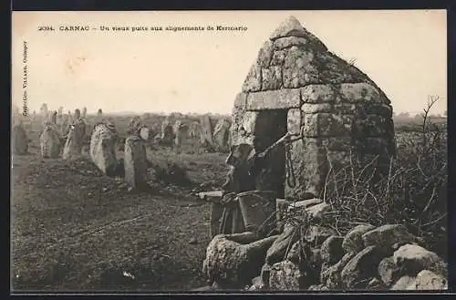 AK Carnac, Un vieux puits aux alignements de Kermario