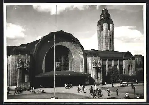 AK Helsinki, Railway Station, Ansicht vom Bahnhof