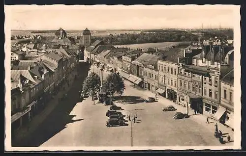 AK Jungbunzlau, Strassenpartie mit Denkmal