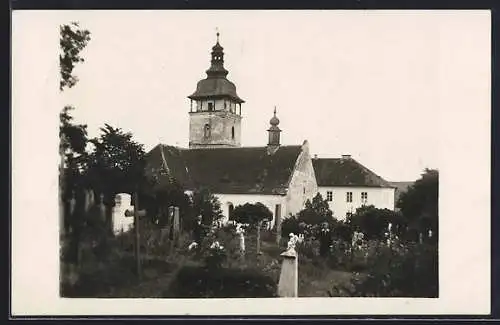 AK Drazice, Kirche mit Friedhof