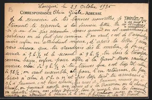 AK Longué, Route de Saumur avec arbres alignés et passante