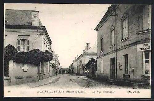 AK Montreuil-Bellay, La Rue Nationale et le bureau de poste et télégraphe