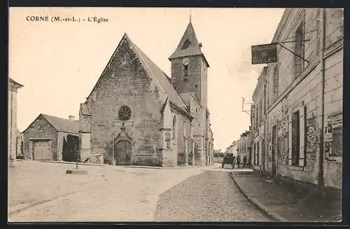 AK Corné, L`église et la rue principale