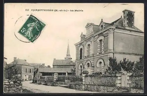 AK Champteussé, La Mairie et la rue principale