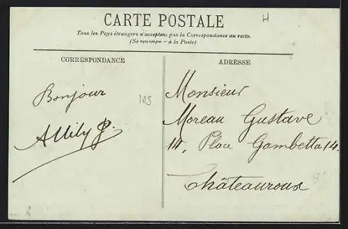 AK Cholet, Marché aux boeufs avec 1600 boeufs devant l`église et les maisons environnantes