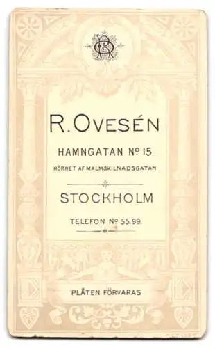 Fotografie R. Ovesén, Stockholm, Hamngatan Nr. 15, Porträt einer Frau