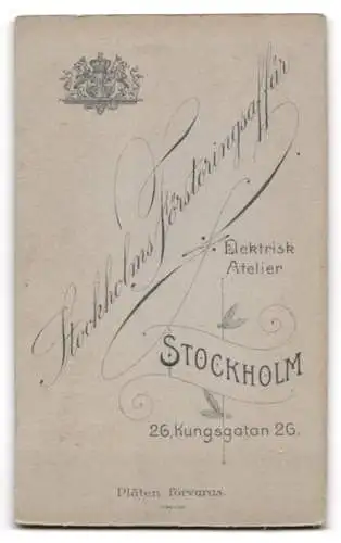 Fotografie Elektriska Atelieren, Stockholm, Kungsgatan 26, Porträt eines jungen Mannes