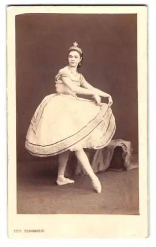 Fotografie Bergamasco, St. Petersburg, Ballerina Jekaterina Gawrilowna Tschislowa Mätresse von Grossfürst Nikolai Romanow