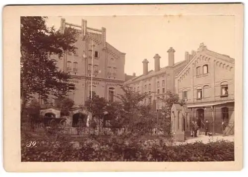 Fotografie Boy Bohn, Altona, Ansicht Hamburg-Nienstetten, Elbschloss-Brauerei