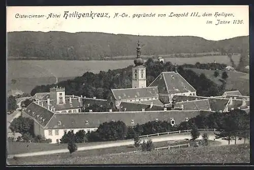 AK Heiligenkreuz, Blick auf Cistercienser-Abtei