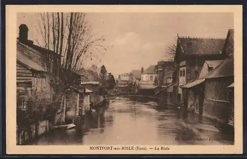 AK Montfort-sur-Risle, Vue sur la rivière Risle et les maisons environnantes