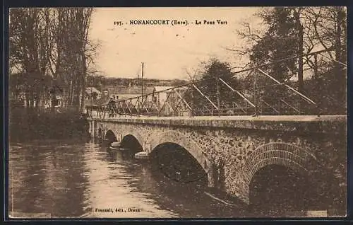 AK Nonancourt, Le Pont Vert sur la rivière en paysage hivernal