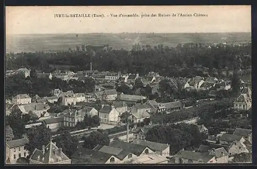 AK Ivry-la-Bataille, Vue d`ensemble des Ruines de l`Ancien Château