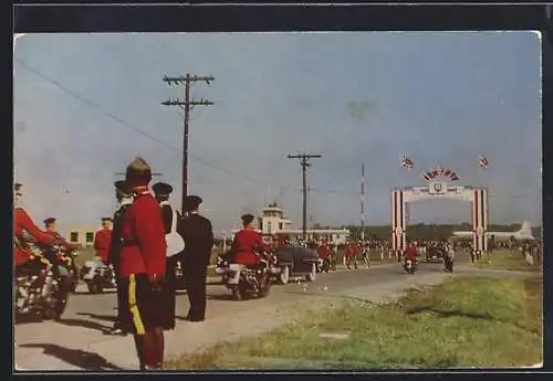 AK Windsor, Royal departure from the Airport, Princess Elizabeth and the Duke of Edinburgh