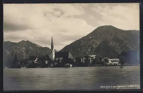 AK Egern am Tegernsee, Uferpartie mit Kirche und Wallberg