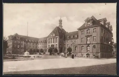 AK Herford, Rathaus mit Strassenpartie