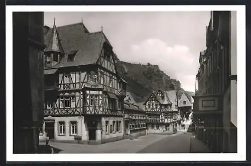 AK Bacharach am Rhein, Alte Häuser mit Hotel-Restaurant