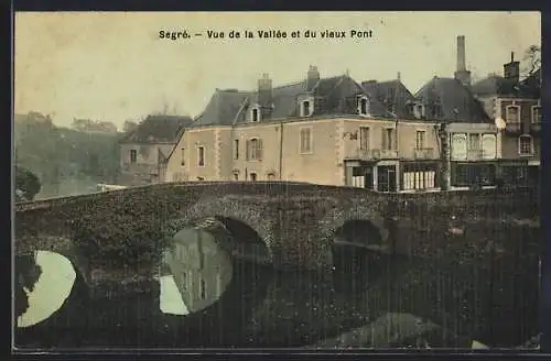 AK Segré, Vue de la Vallée et du vieux Pont