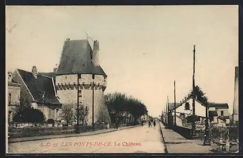 AK Les Ponts-de-Cé, Le Château