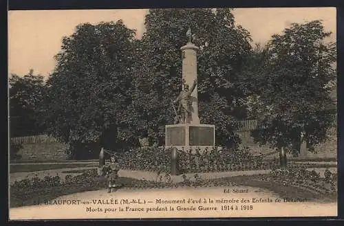 AK Beaufort-en-Vallée, Monument élevé à la mémoire des Enfants de Beaufort morts pour la France 1914-1918