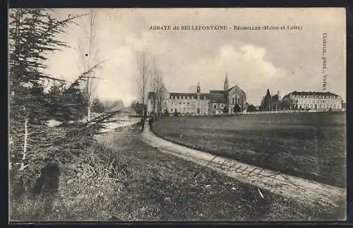 AK Bégrolles, Abbaye de Bellefontaine et son parc verdoyant