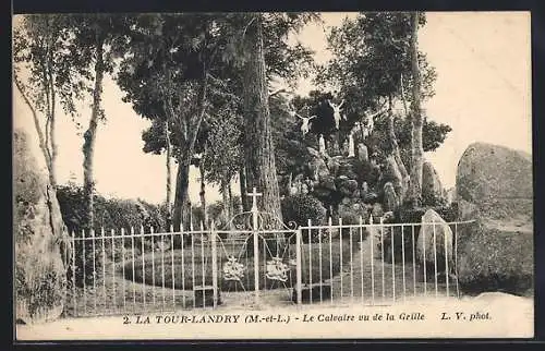 AK La Tour-Landry, Le Calvaire vu de la Grille