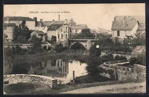 AK Cholet, Le Pont-Vieux sur la Moine