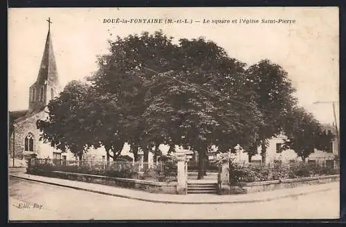 AK Doué-la-Fontaine, Le square et l`église Saint-Pierre