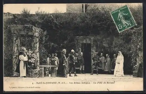 AK Doué-la-Fontaine, Les Arènes Antiques, La Fille de Roland