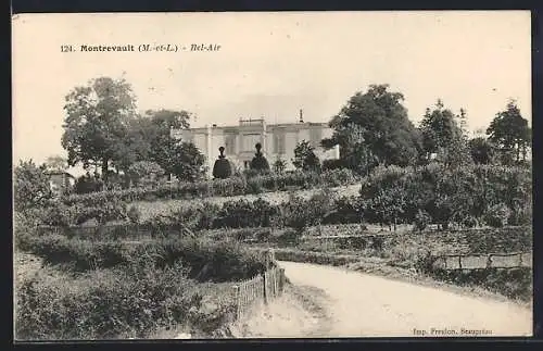 AK Montrevault, Bel-Air et jardin environnant