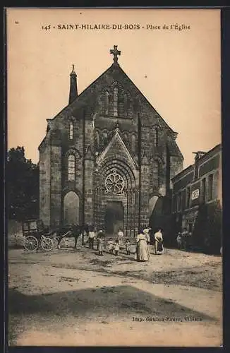 AK Saint-Hilaire-du-Bois, Place de l`Église avec charrette et villageois