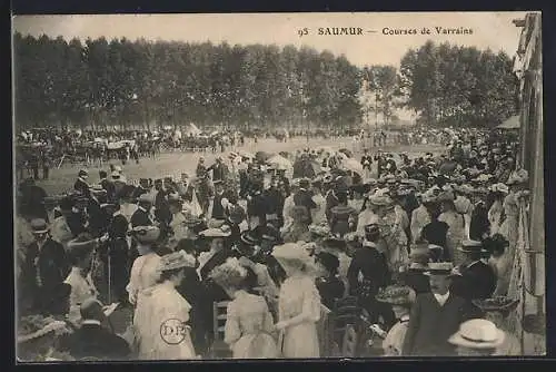 AK Saumur, Courses de Varrains et foule élégante en spectateurs