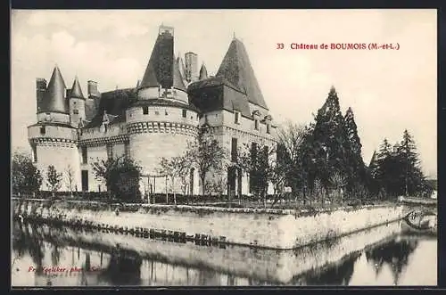 AK Boumois, Château de Boumois et son reflet dans le fossé d`eau