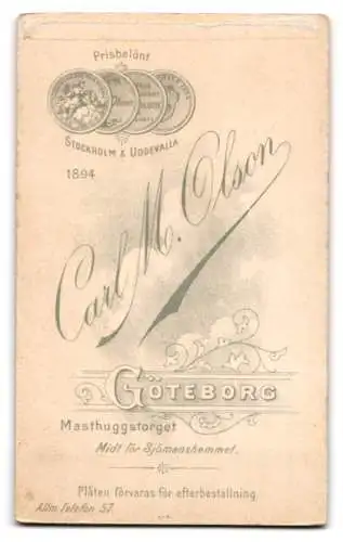 Fotografie Carl M. Olson, Göteborg, Masthuggstorget, Porträt einer Dame