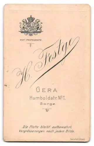 Fotografie H. Festge, Gera, Humboldtstrasse 1, Porträt eines jungen Mannes