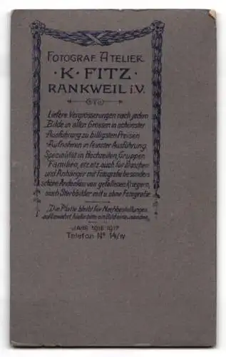 Fotografie K. Fitz, Rankweil, Portrait einer Frau in traditioneller Tracht