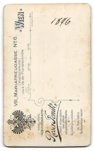 Fotografie Rosa Jenik, Wien, Mariatreugasse No. 6, Porträt eines Jungen