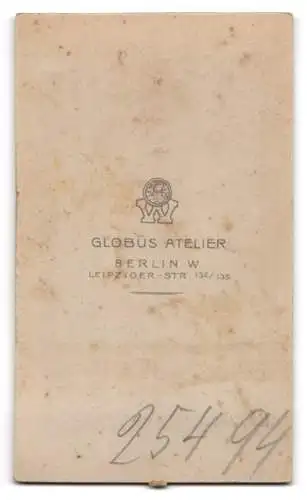 Fotografie Globus Atelier, Berlin W., Leipziger Str. 132 /135, Porträt einer jungen Frau